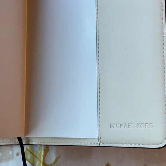 📔MICHAEL KORS NOTEBOOK 📔 NWT 📔 - Picture 12 of 16